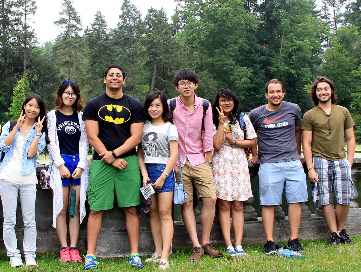 International Summer Internship Program students at Duke Gardens