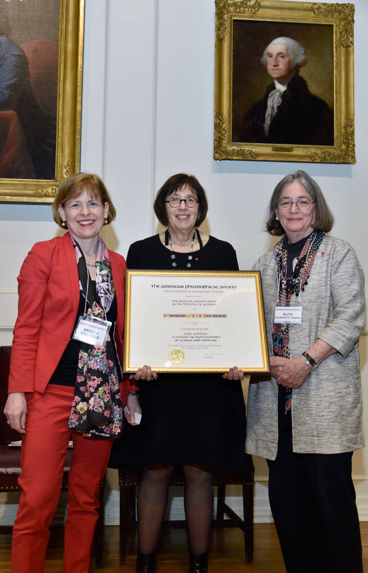 from left: Creager; Linda Greenhouse, president of the American Philosophical Society; and Ruth Schwartz Cowan, chair of the prize committee.