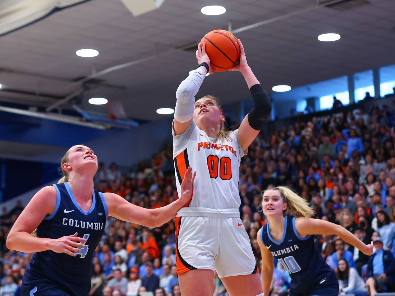 Princeton's Ellie Mitchell shoots a basket.