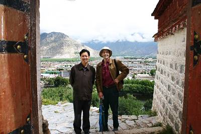 Stephen F. Teiser and Li Sichun