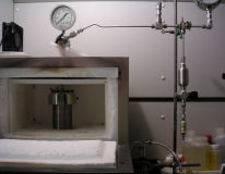 Supercritical solvent extraction system