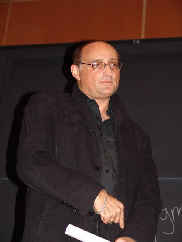 2 013