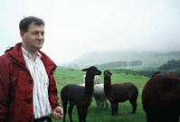 Rcih with alpacas