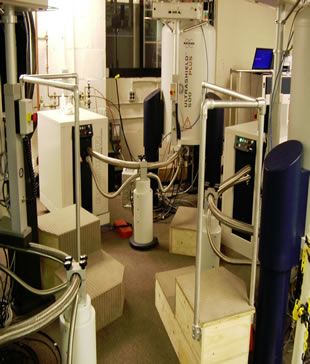 BRUKERS with CRYOPROBES and 120-sample-carousel