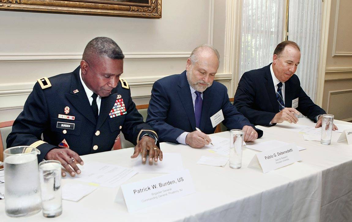 The Andlinger Center for Energy and the Environment at Princeton University recently signed an agreement with the Picatinny Arsenal Garrison and the U.S. Army's Armament Research, Development and Engineering Center establishing future dialogue and research collaboration.