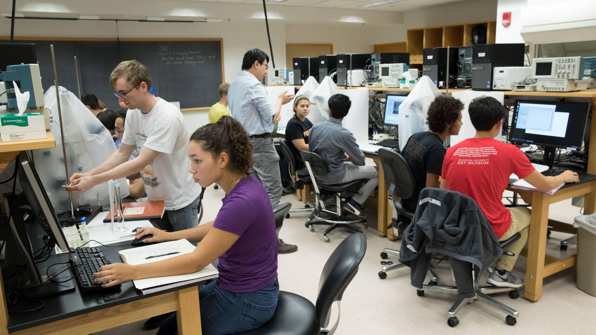 Students at computers in lab