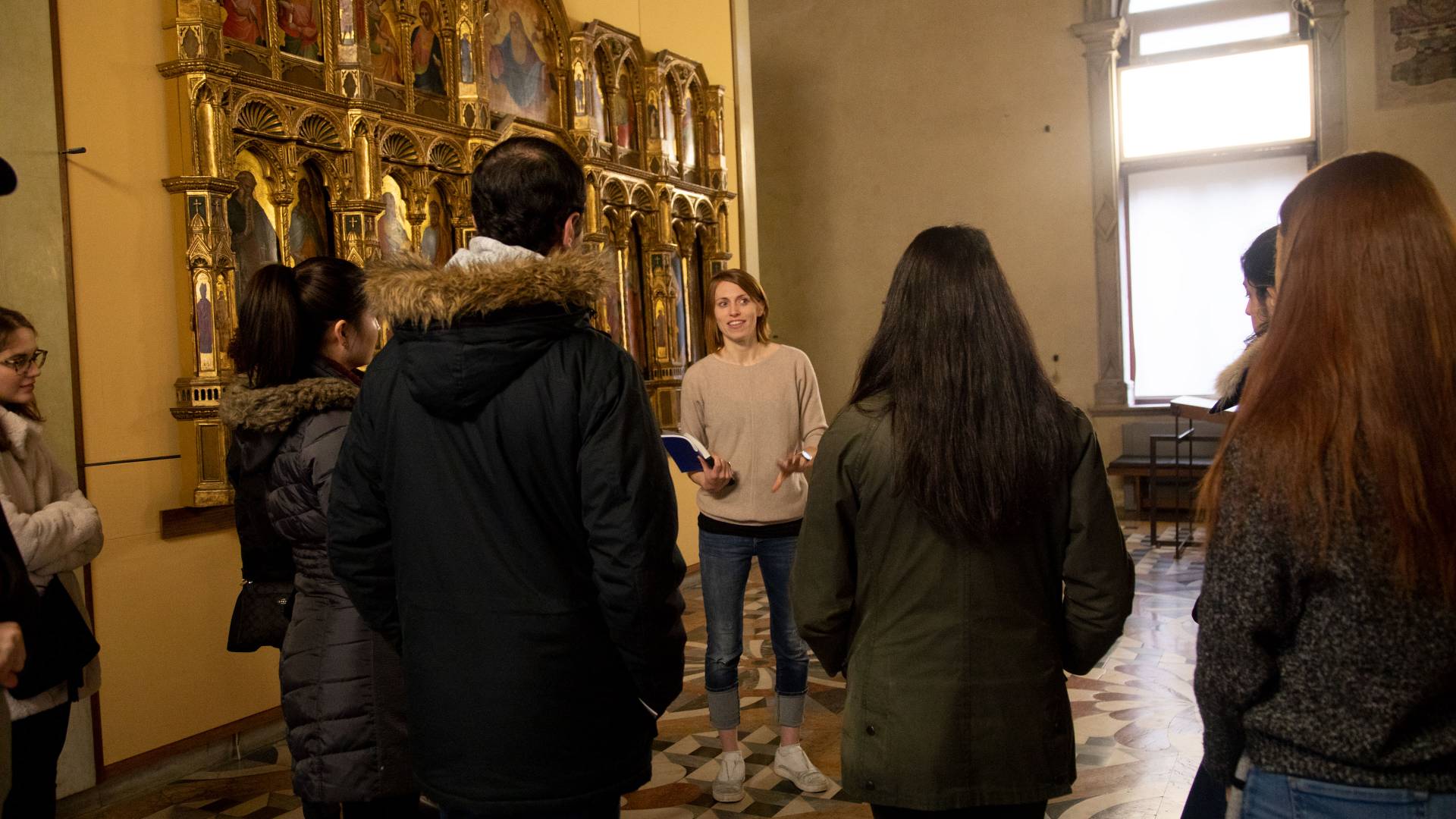 Jamie Reuland with students in Gallerie dell'Accademia in Venice