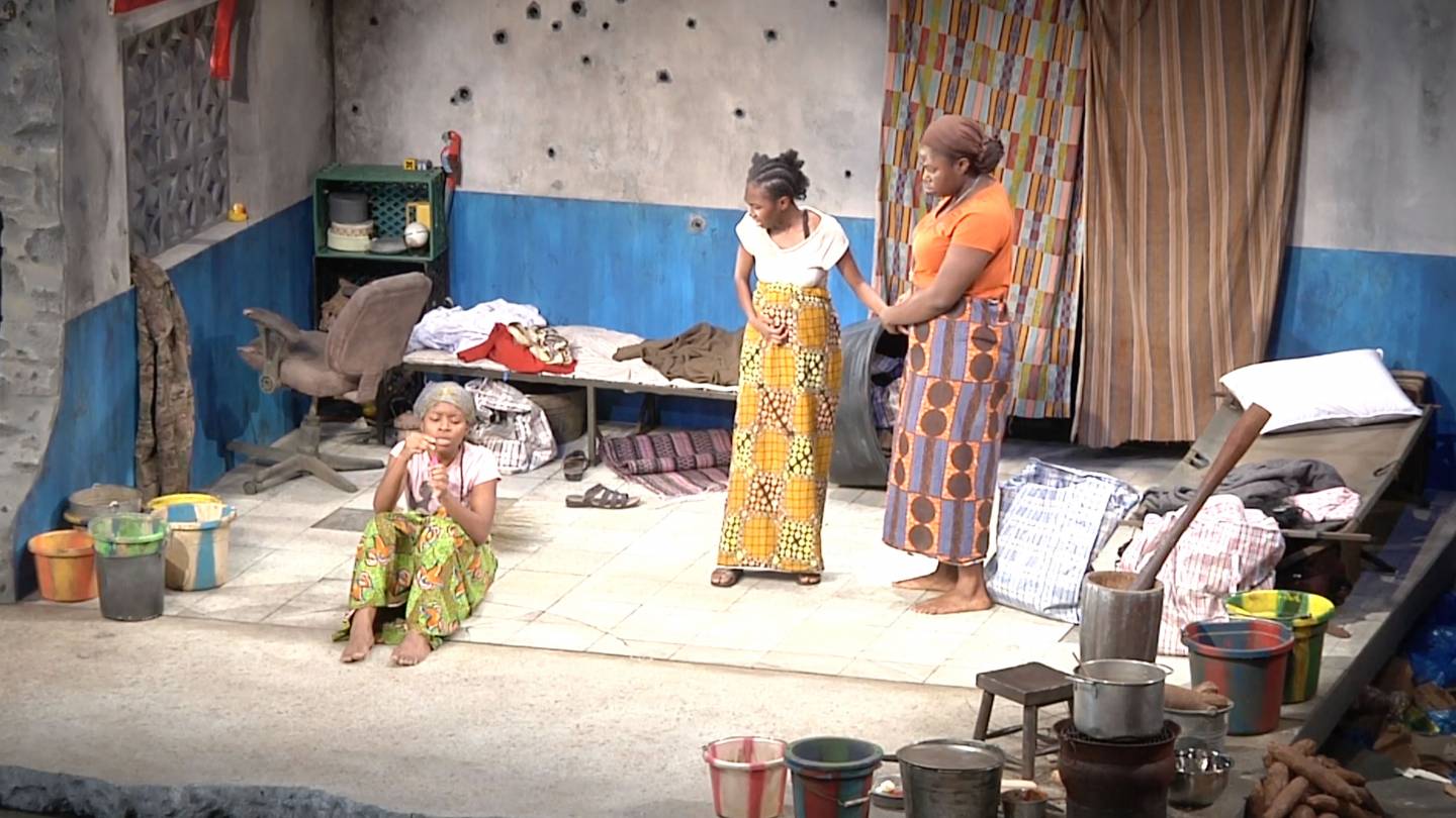 Ugonna Nwabueze on stage with Myesha Jemison and Mofopefoluwa Olarinmoye