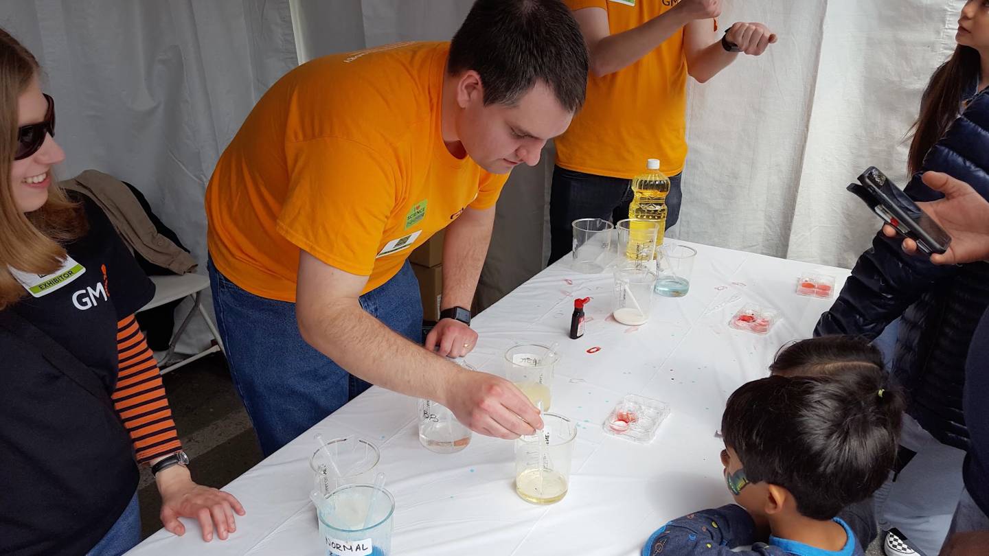 Molecular Biology students demonstrating