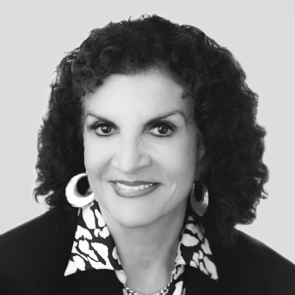 Fifteen faculty members transfer to emeritus status