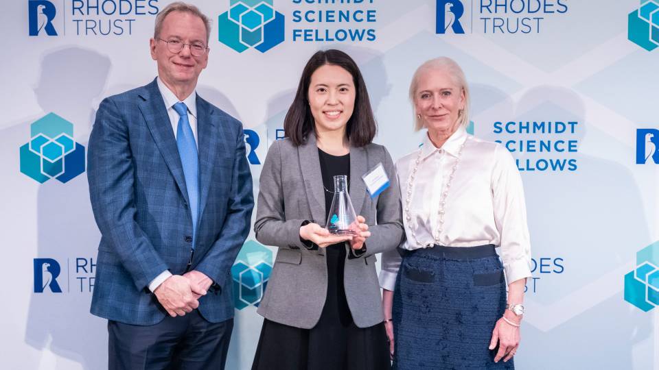 Takahashi named Schmidt Science Fellow for study of complex human
