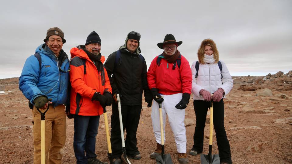 5 astrophysicists in the Atacama Desert in Chile
