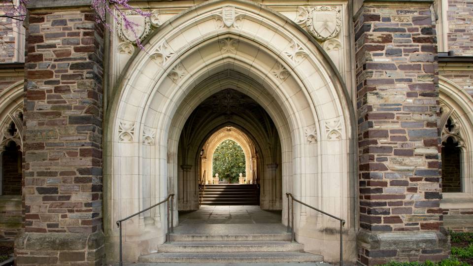 Holder Arch