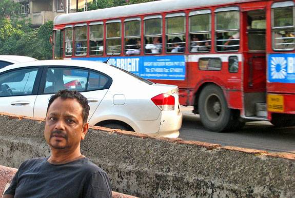 Mumbai Prakesh in traffic