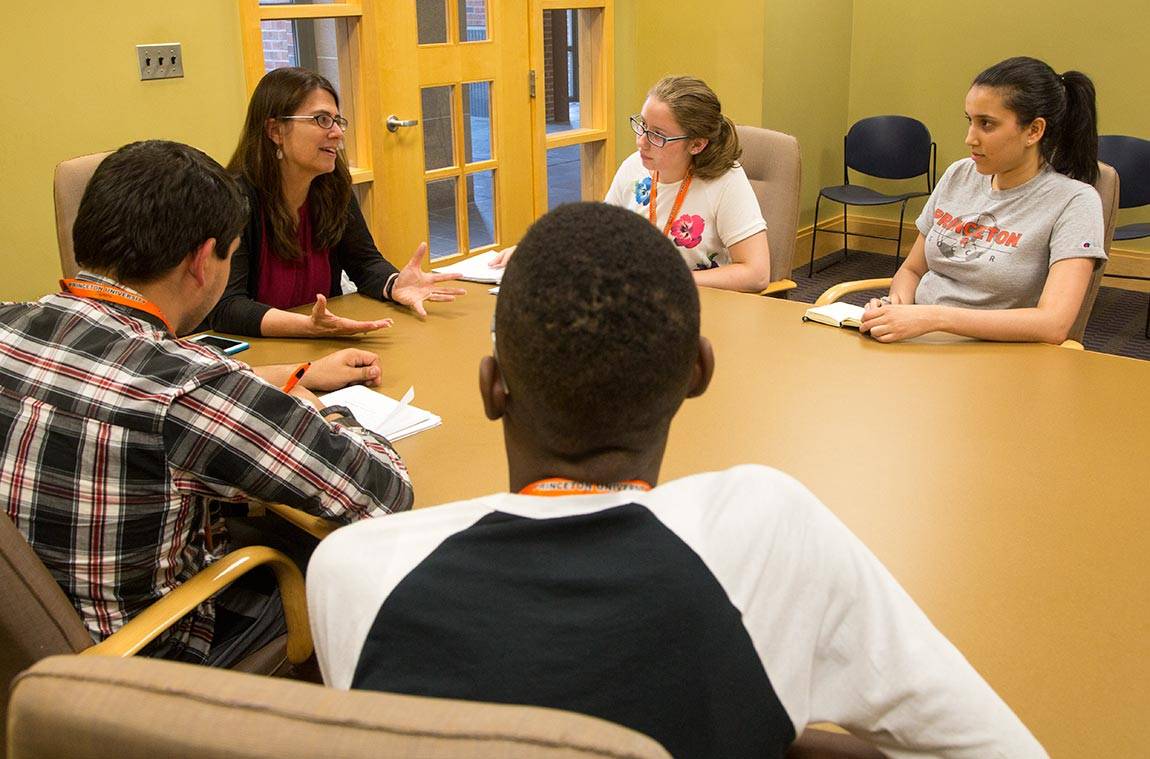 Summer Journalism Program Princeton Mayor Liz Lempert with students