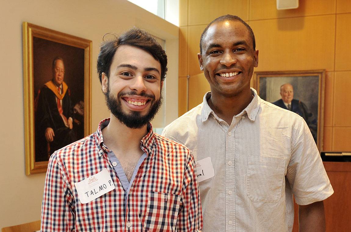 Talmo Pereira, left, and Jamal Williams, second-year doctoral candidates in neuroscience