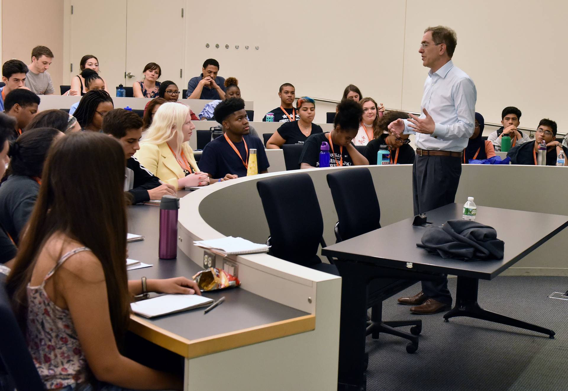President Eisgruber addressing Summer Journalism Program students 