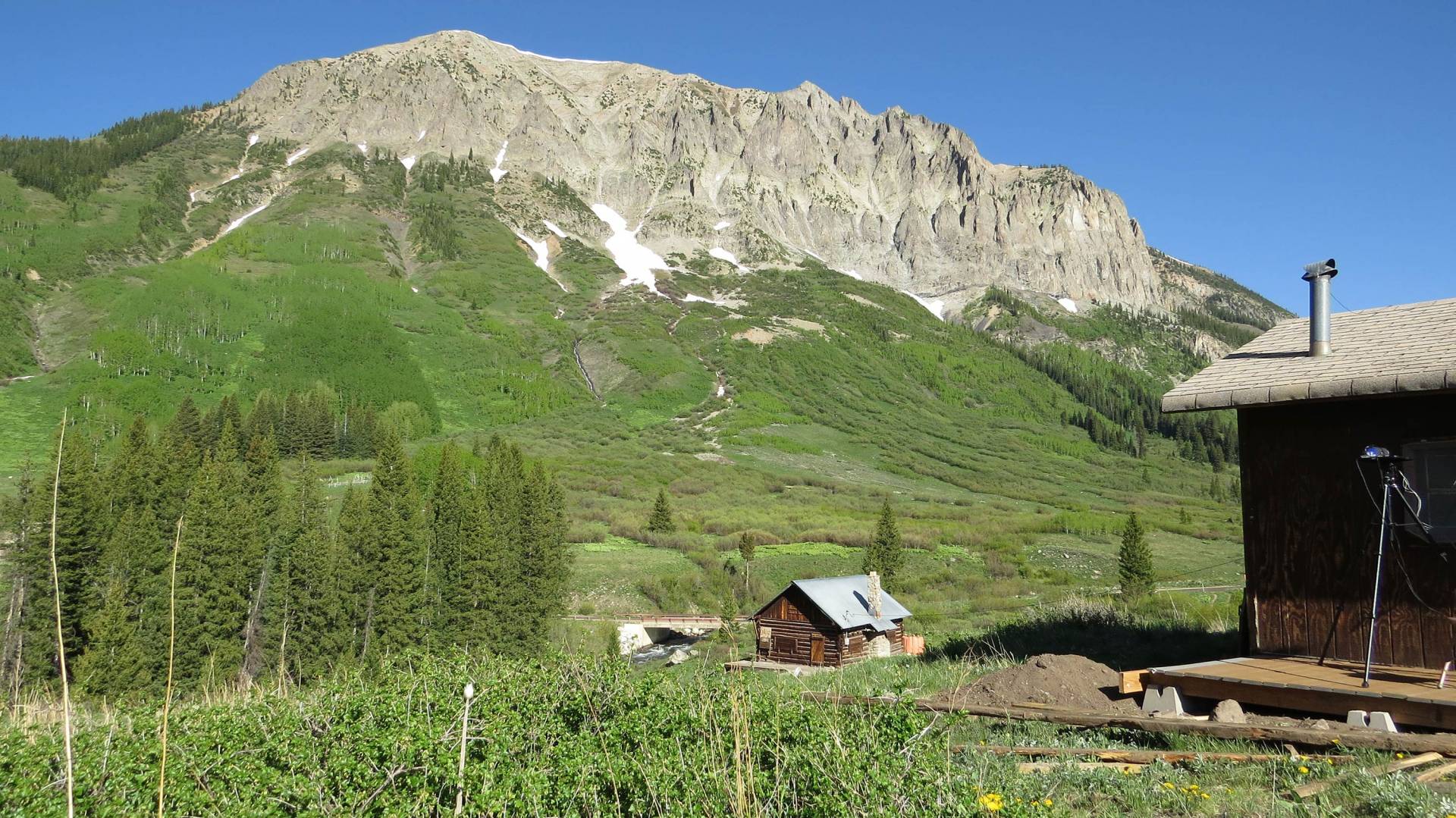Cabins in at the feet of Rocky Mountains