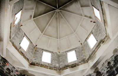 octagonal dining room
