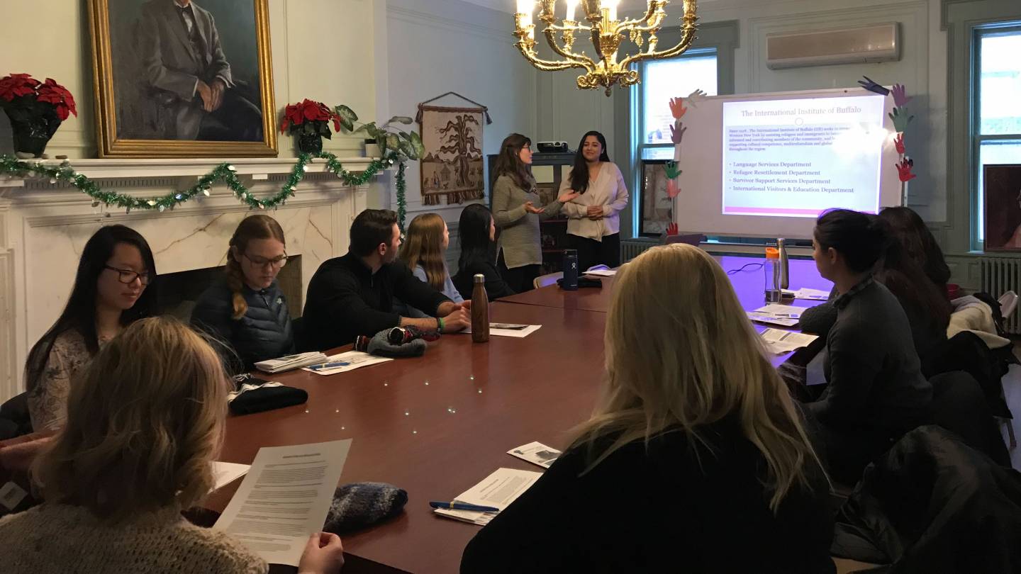 �City of Good Neighbors� Students examine refugee