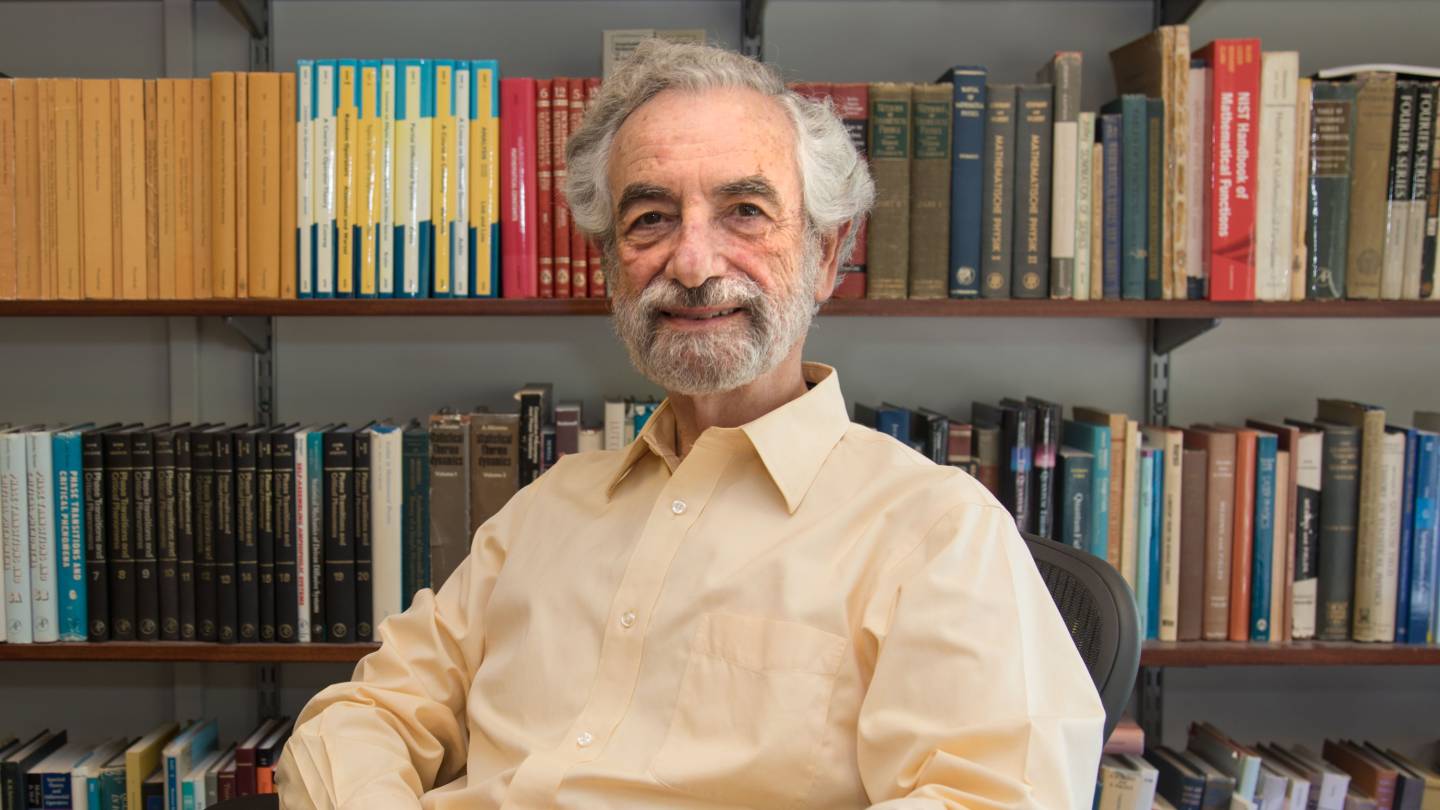 Physicist Elliott Lieb wins the highest honor bestowed by the American Physical Society - Vimarsana News