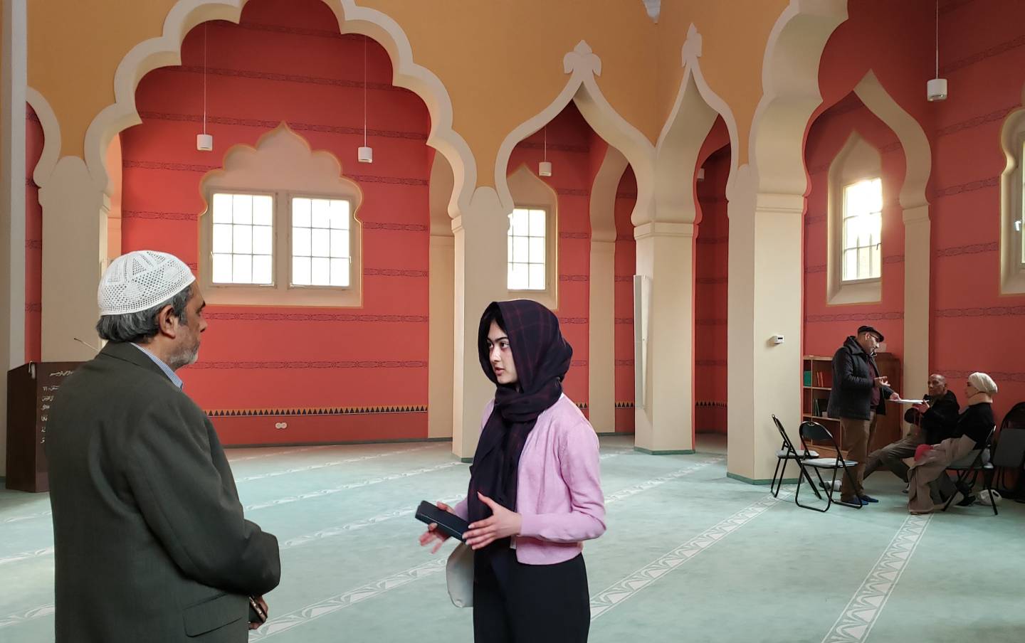 Fizzah Arshad with the iman at a Berlin mosque