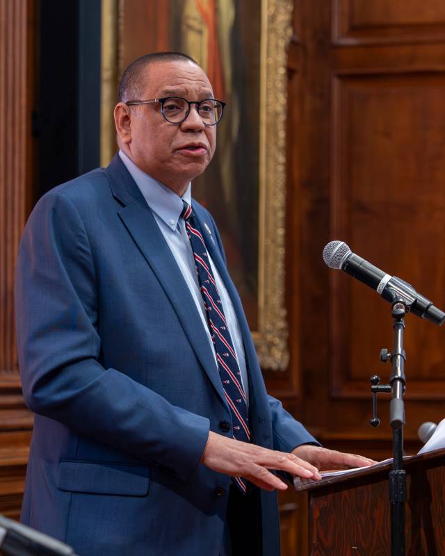 Dale Caldwell at podium speaking to audience