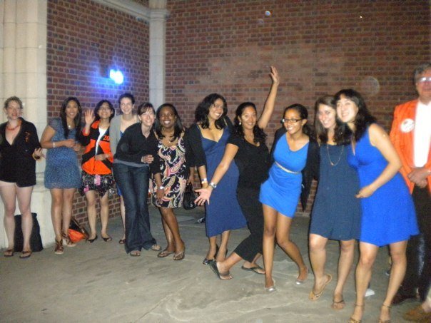 Tigressions Alumnae Arch Sing, May 2009